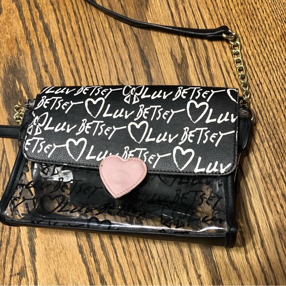 Luv Betsey by Betsey Johnson Crossbody Purse - Picture 1 of 6